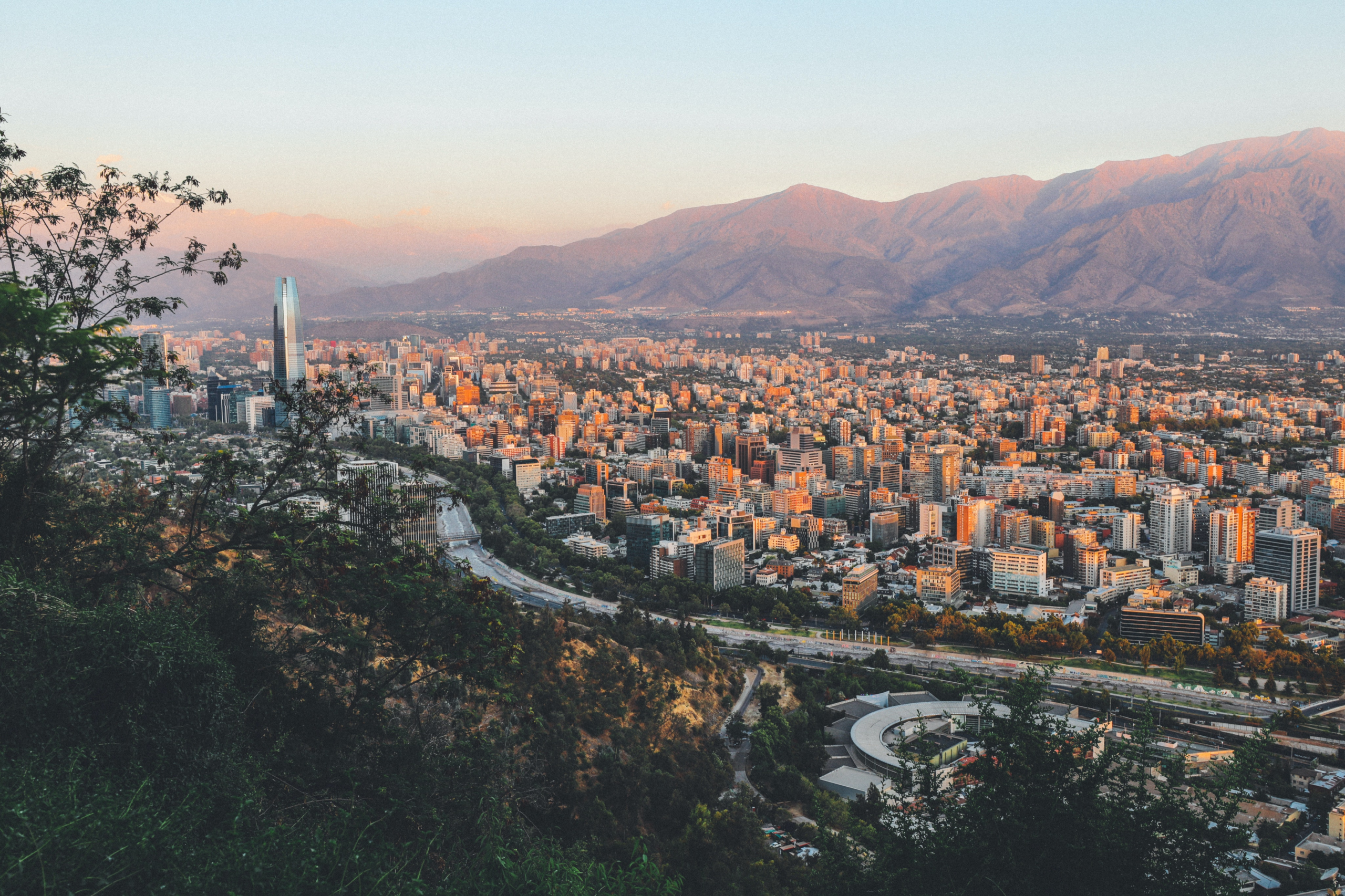 REPORTAJE: El asfalto como eje para el desarrollo regional